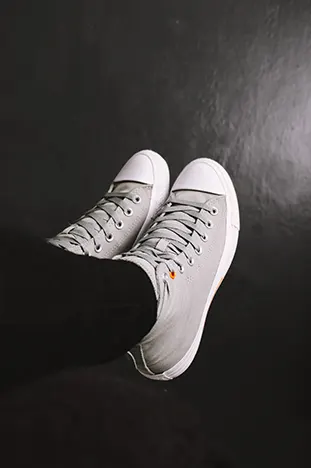 mens sneakers smart shoes